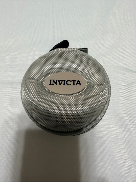 Invicta Other - Invicta Silver Textured Round Travel Watch Case